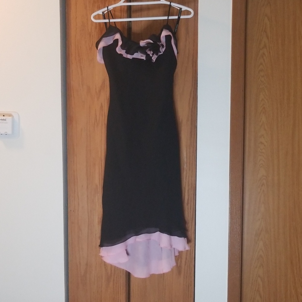 Bisou Bisou Black and Pink Knee Length Dress